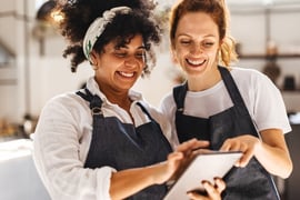 How a PEO Can Help You Smooth the Process of Managing Seasonal Workers